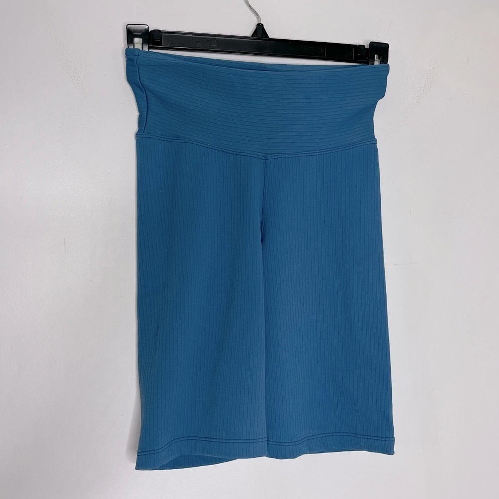 Tackma Size Small High Rise Long Inseam Ribbed Biker Shorts
